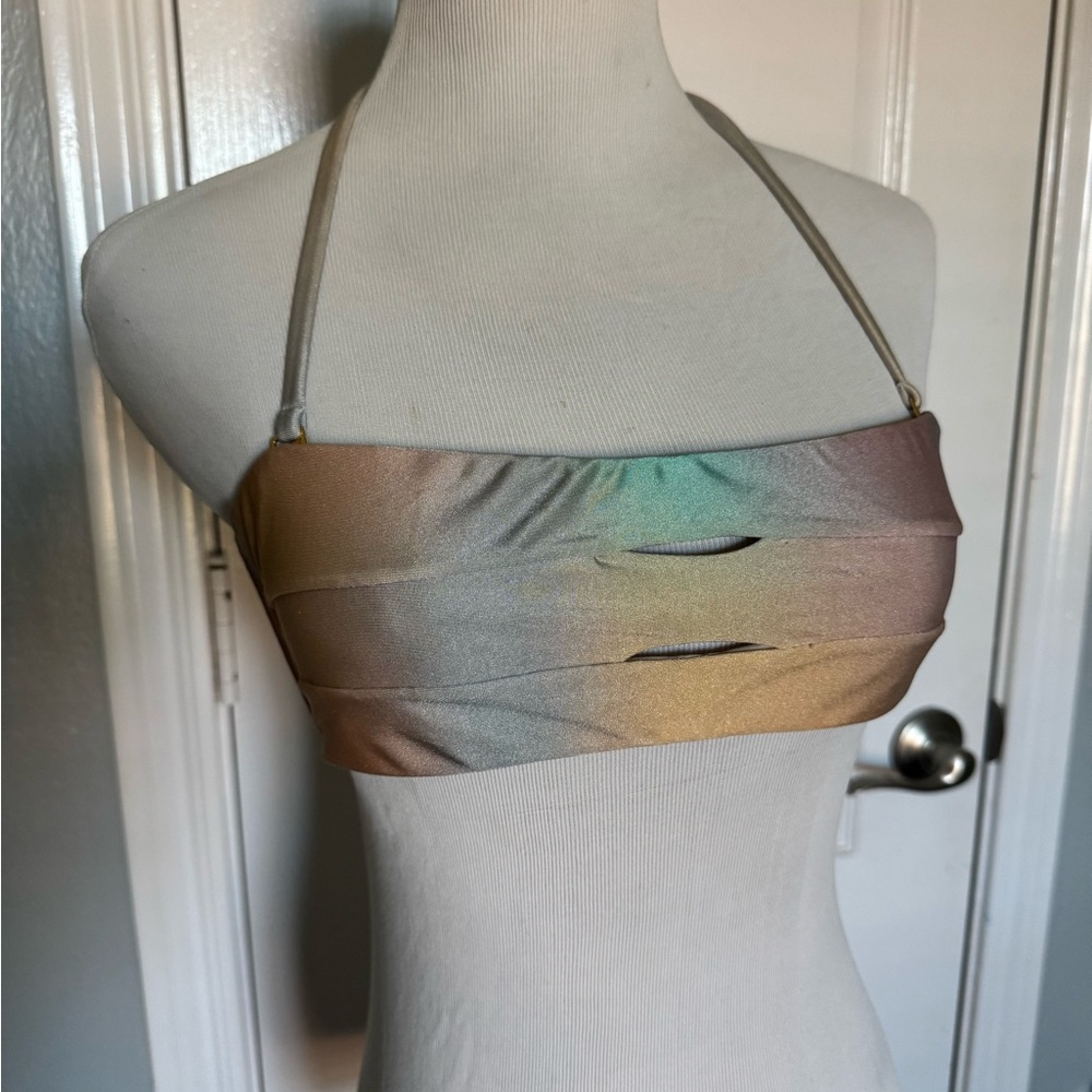 PilyQ Swim bandeau Halter Bikini Top in small
Pastel rainbow w/removable straps